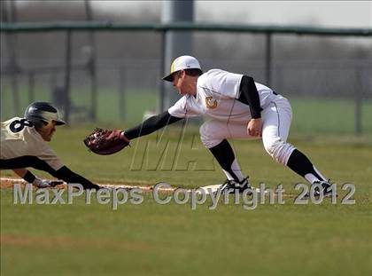 Thumbnail 1 in Crandall vs Palmer (Ferris Tournament) photogallery.