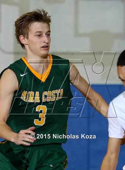 Thumbnail 2 in Mira Costa vs. El Segundo (El Segundo Tournament) photogallery.