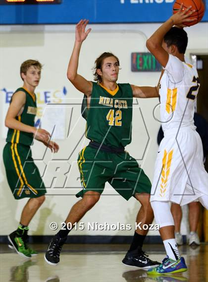 Thumbnail 1 in Mira Costa vs. El Segundo (El Segundo Tournament) photogallery.