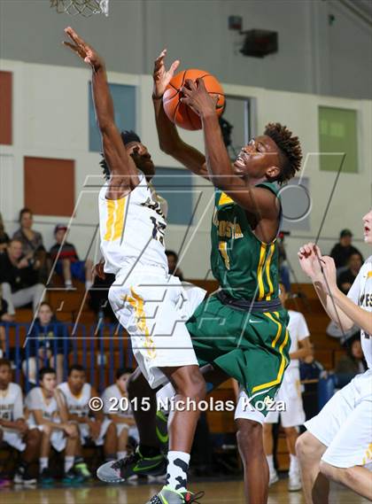 Thumbnail 1 in Mira Costa vs. El Segundo (El Segundo Tournament) photogallery.