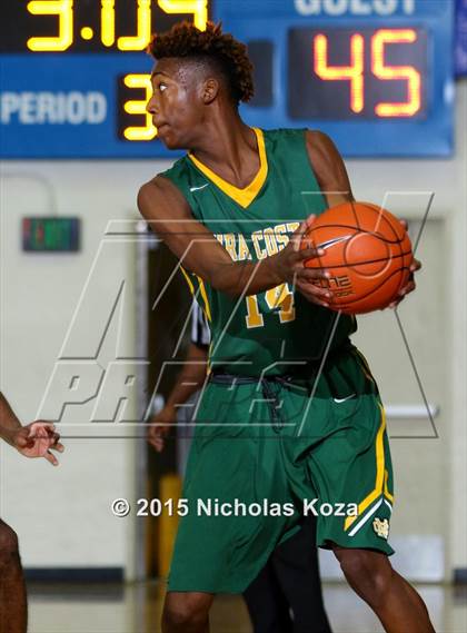Thumbnail 2 in Mira Costa vs. El Segundo (El Segundo Tournament) photogallery.