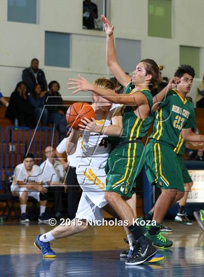 Thumbnail 2 in Mira Costa vs. El Segundo (El Segundo Tournament) photogallery.