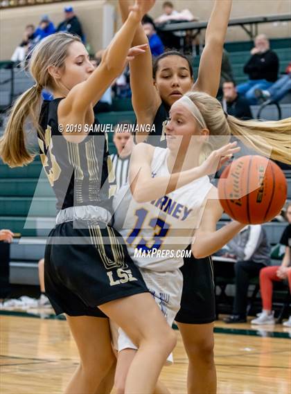 Thumbnail 1 in Kearney vs. Lincoln Southeast (HAC Tournament) photogallery.