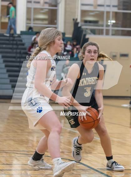 Thumbnail 1 in Kearney vs. Lincoln Southeast (HAC Tournament) photogallery.