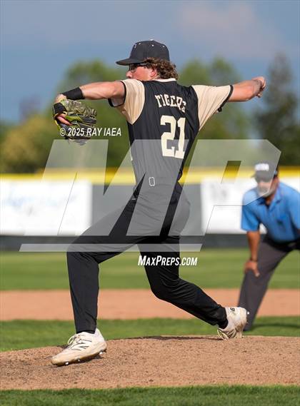 Thumbnail 3 in Tokay @ Hughson photogallery.