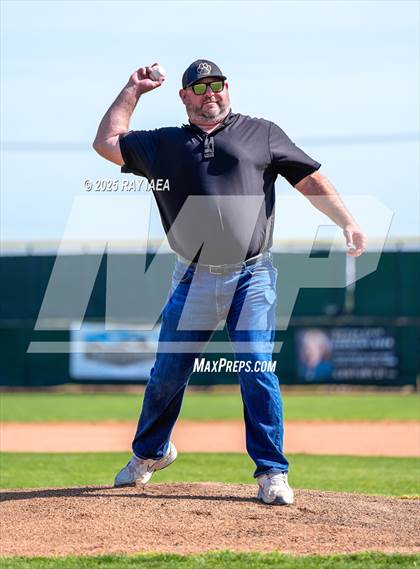 Thumbnail 1 in Tokay @ Hughson photogallery.