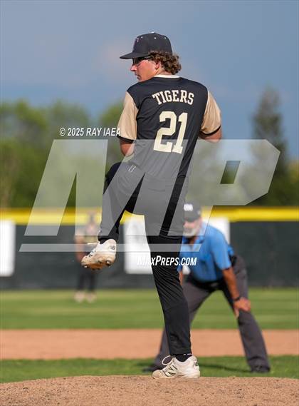 Thumbnail 2 in Tokay @ Hughson photogallery.