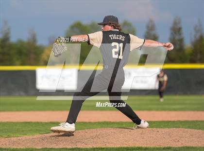 Thumbnail 2 in Tokay @ Hughson photogallery.