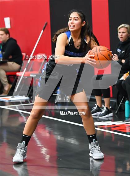 Thumbnail 1 in Miami Country Day vs. Windward  (Nike Tournament of Champions)  photogallery.