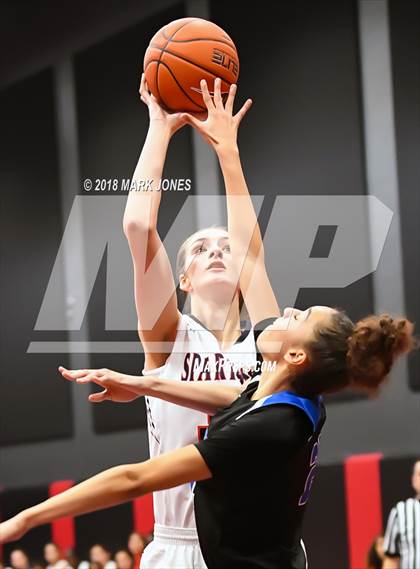 Thumbnail 2 in Miami Country Day vs. Windward  (Nike Tournament of Champions)  photogallery.