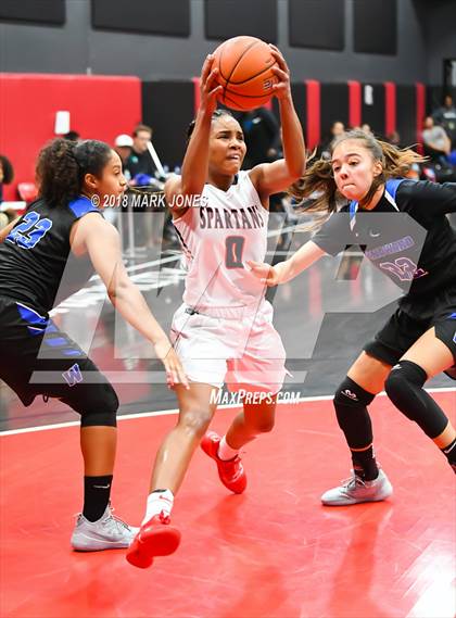 Thumbnail 2 in Miami Country Day vs. Windward  (Nike Tournament of Champions)  photogallery.