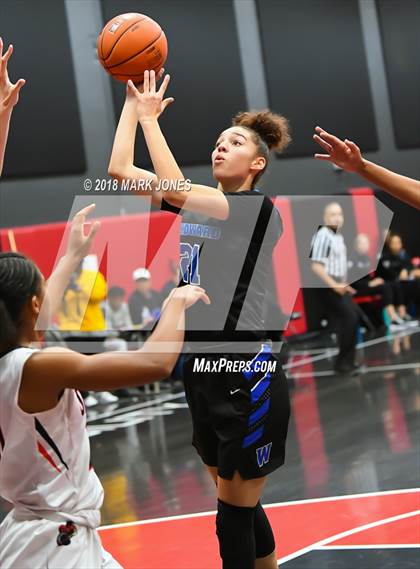 Thumbnail 3 in Miami Country Day vs. Windward  (Nike Tournament of Champions)  photogallery.