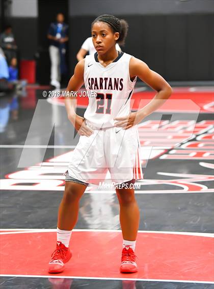 Thumbnail 3 in Miami Country Day vs. Windward  (Nike Tournament of Champions)  photogallery.