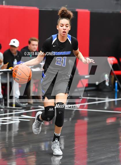 Thumbnail 1 in Miami Country Day vs. Windward  (Nike Tournament of Champions)  photogallery.