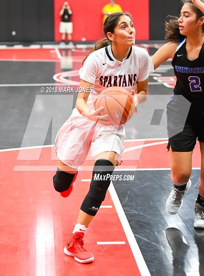 Thumbnail 3 in Miami Country Day vs. Windward  (Nike Tournament of Champions)  photogallery.