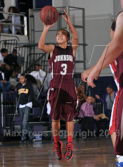Thumbnail 3 in Johnson vs. Pleasant Grove (St. Hope Elite Classic) photogallery.