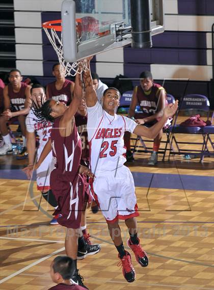 Thumbnail 3 in Johnson vs. Pleasant Grove (St. Hope Elite Classic) photogallery.