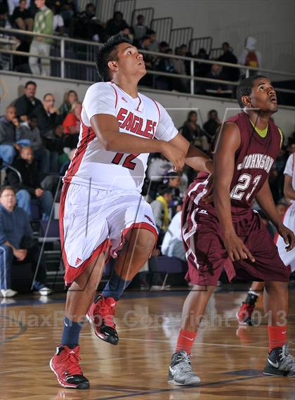 Thumbnail 1 in Johnson vs. Pleasant Grove (St. Hope Elite Classic) photogallery.