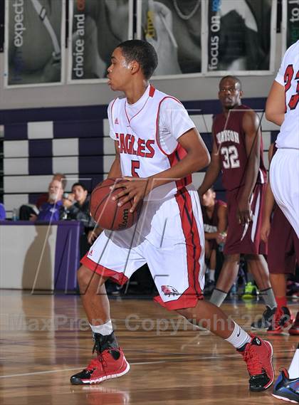 Thumbnail 2 in Johnson vs. Pleasant Grove (St. Hope Elite Classic) photogallery.