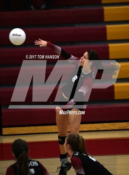Thumbnail 3 in Arapahoe vs. Rocky Mountain (CHSAA 5A Regional Playoff) photogallery.