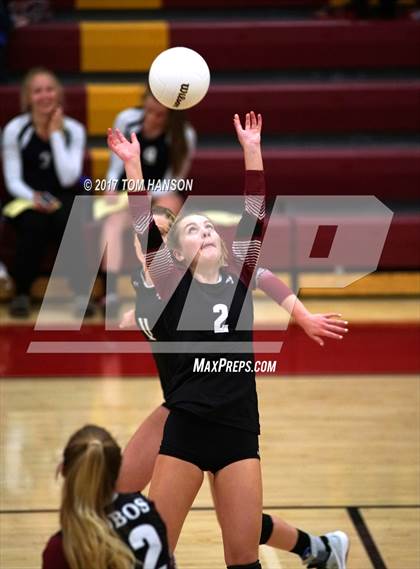 Thumbnail 1 in Arapahoe vs. Rocky Mountain (CHSAA 5A Regional Playoff) photogallery.