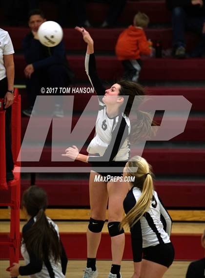 Thumbnail 1 in Arapahoe vs. Rocky Mountain (CHSAA 5A Regional Playoff) photogallery.