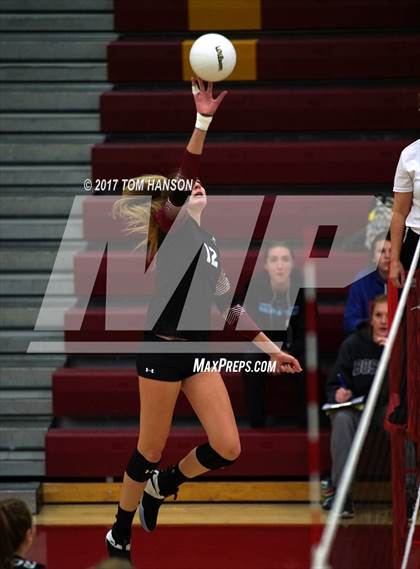 Thumbnail 1 in Arapahoe vs. Rocky Mountain (CHSAA 5A Regional Playoff) photogallery.