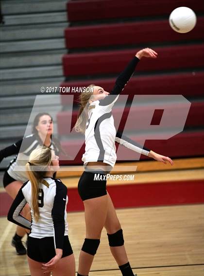 Thumbnail 1 in Arapahoe vs. Rocky Mountain (CHSAA 5A Regional Playoff) photogallery.