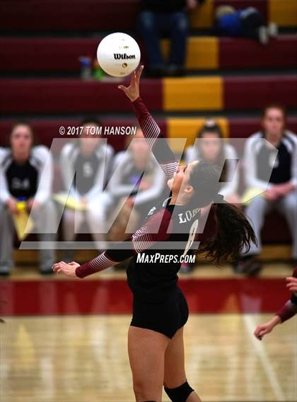 Thumbnail 1 in Arapahoe vs. Rocky Mountain (CHSAA 5A Regional Playoff) photogallery.