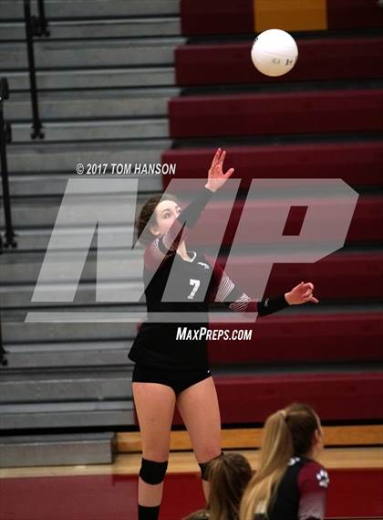 Thumbnail 3 in Arapahoe vs. Rocky Mountain (CHSAA 5A Regional Playoff) photogallery.
