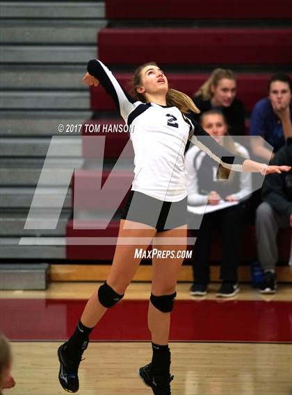 Thumbnail 1 in Arapahoe vs. Rocky Mountain (CHSAA 5A Regional Playoff) photogallery.