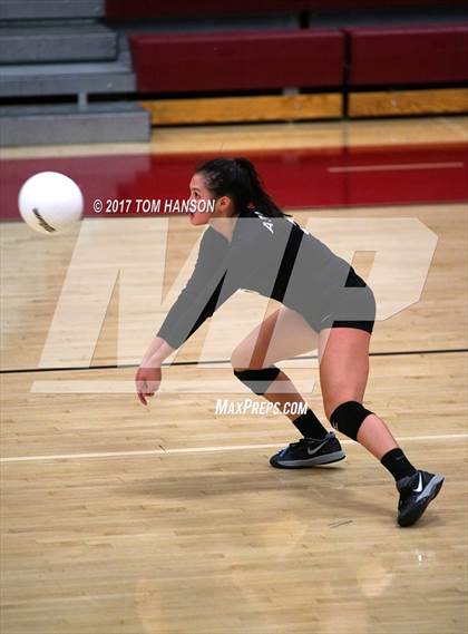 Thumbnail 1 in Arapahoe vs. Rocky Mountain (CHSAA 5A Regional Playoff) photogallery.