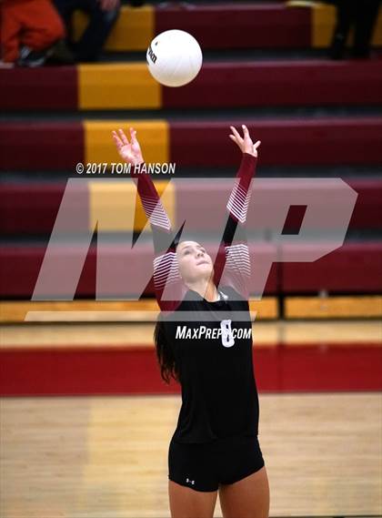 Thumbnail 3 in Arapahoe vs. Rocky Mountain (CHSAA 5A Regional Playoff) photogallery.
