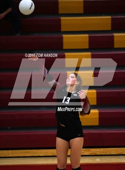 Thumbnail 3 in Arapahoe vs. Rocky Mountain (CHSAA 5A Regional Playoff) photogallery.