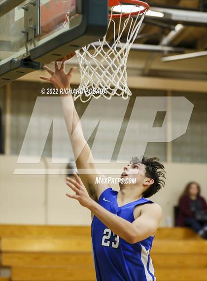Thumbnail 3 in Selma vs. Hanford West photogallery.