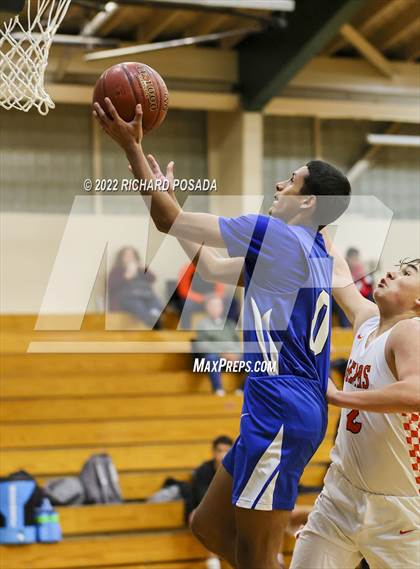 Thumbnail 1 in Selma vs. Hanford West photogallery.