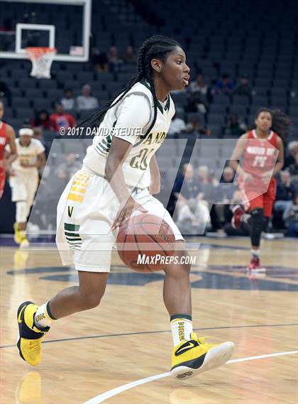 Thumbnail 3 in Mater Dei vs. Vanden (CIF State D2 Final) photogallery.