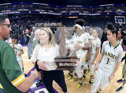 Thumbnail 3 in Mater Dei vs. Vanden (CIF State D2 Final) photogallery.