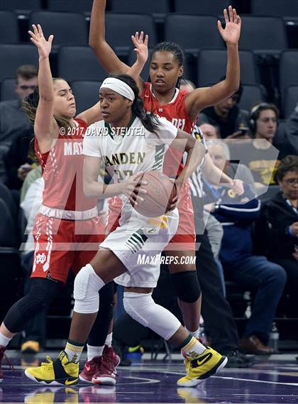 Thumbnail 2 in Mater Dei vs. Vanden (CIF State D2 Final) photogallery.