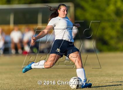 Thumbnail 3 in Walker Valley vs. Dobyns-Bennett photogallery.