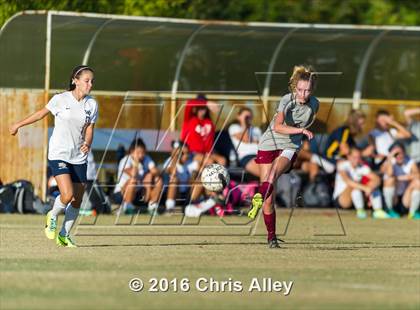 Thumbnail 2 in Walker Valley vs. Dobyns-Bennett photogallery.