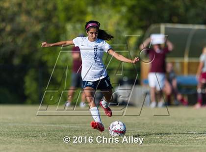 Thumbnail 2 in Walker Valley vs. Dobyns-Bennett photogallery.