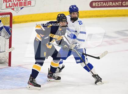 Thumbnail 1 in Simsbury vs. Darien (CIAC DI Semifinal) photogallery.