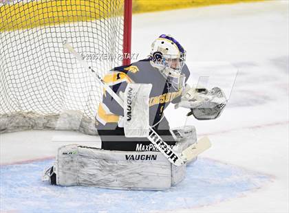 Thumbnail 1 in Simsbury vs. Darien (CIAC DI Semifinal) photogallery.
