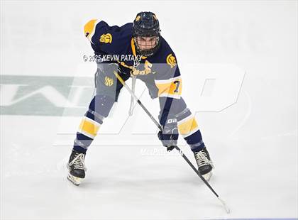 Thumbnail 2 in Simsbury vs. Darien (CIAC DI Semifinal) photogallery.