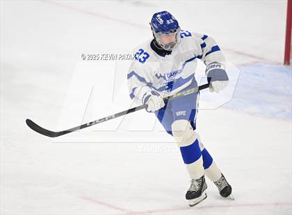 Thumbnail 3 in Simsbury vs. Darien (CIAC DI Semifinal) photogallery.