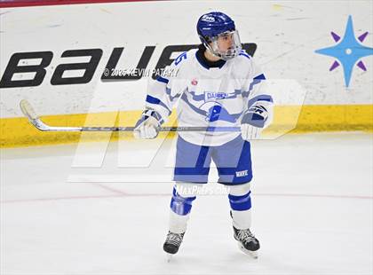 Thumbnail 1 in Simsbury vs. Darien (CIAC DI Semifinal) photogallery.