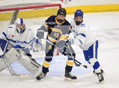 Thumbnail 3 in Simsbury vs. Darien (CIAC DI Semifinal) photogallery.
