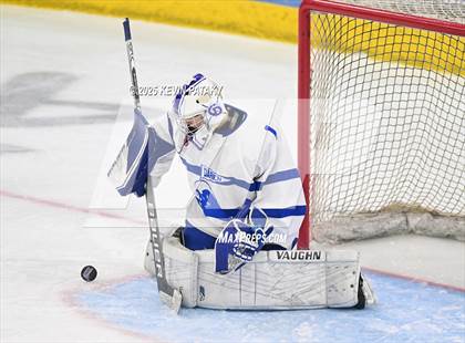 Thumbnail 3 in Simsbury vs. Darien (CIAC DI Semifinal) photogallery.