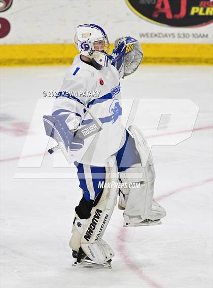 Thumbnail 2 in Simsbury vs. Darien (CIAC DI Semifinal) photogallery.